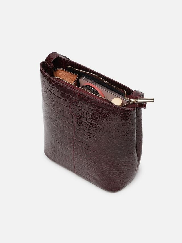 Phoebe Shoulder Bag - Cherry